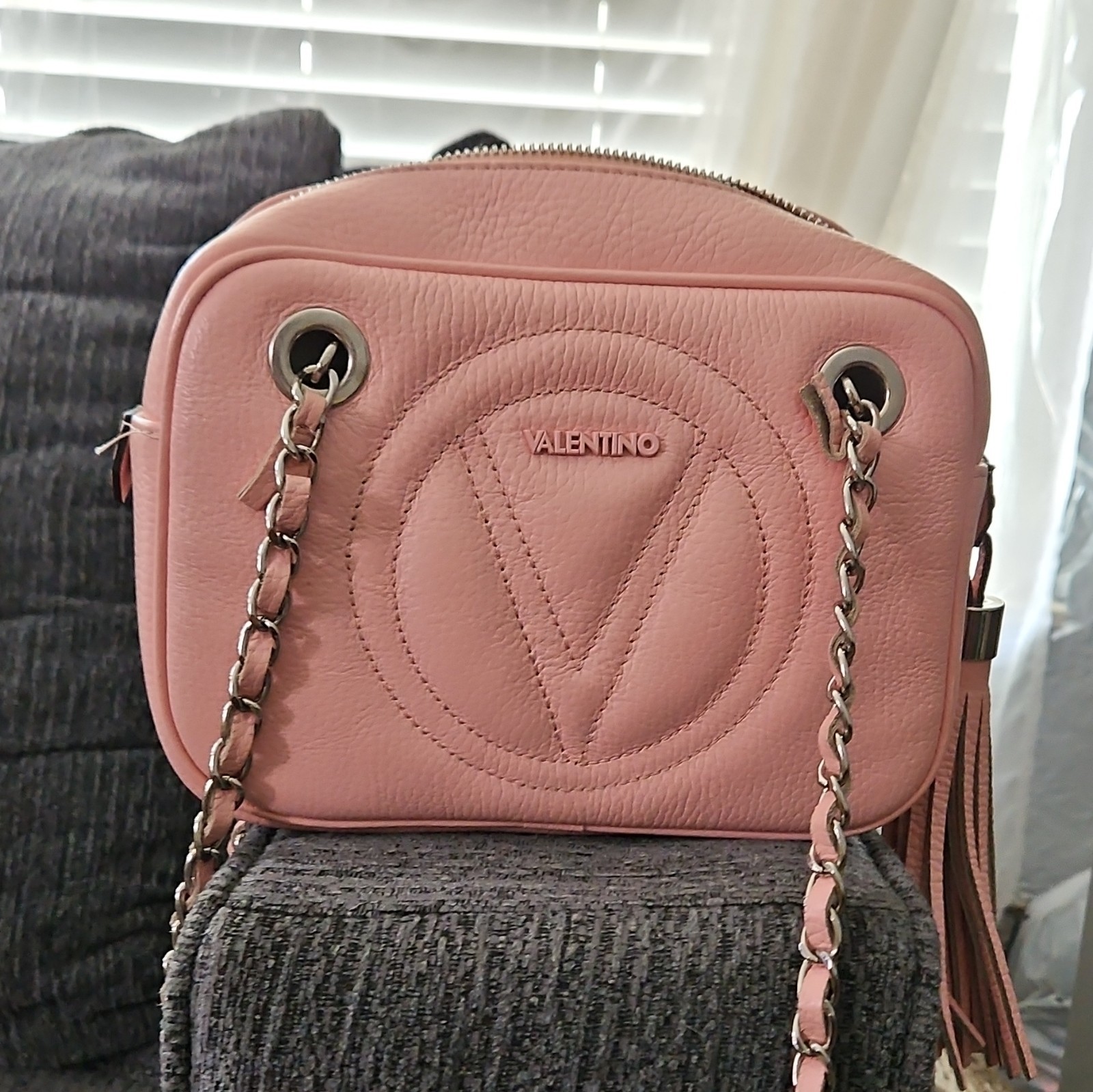Valentino Pink Pebbled Logo Tassel Zip Chain Strap Women’s Shoulder Bag