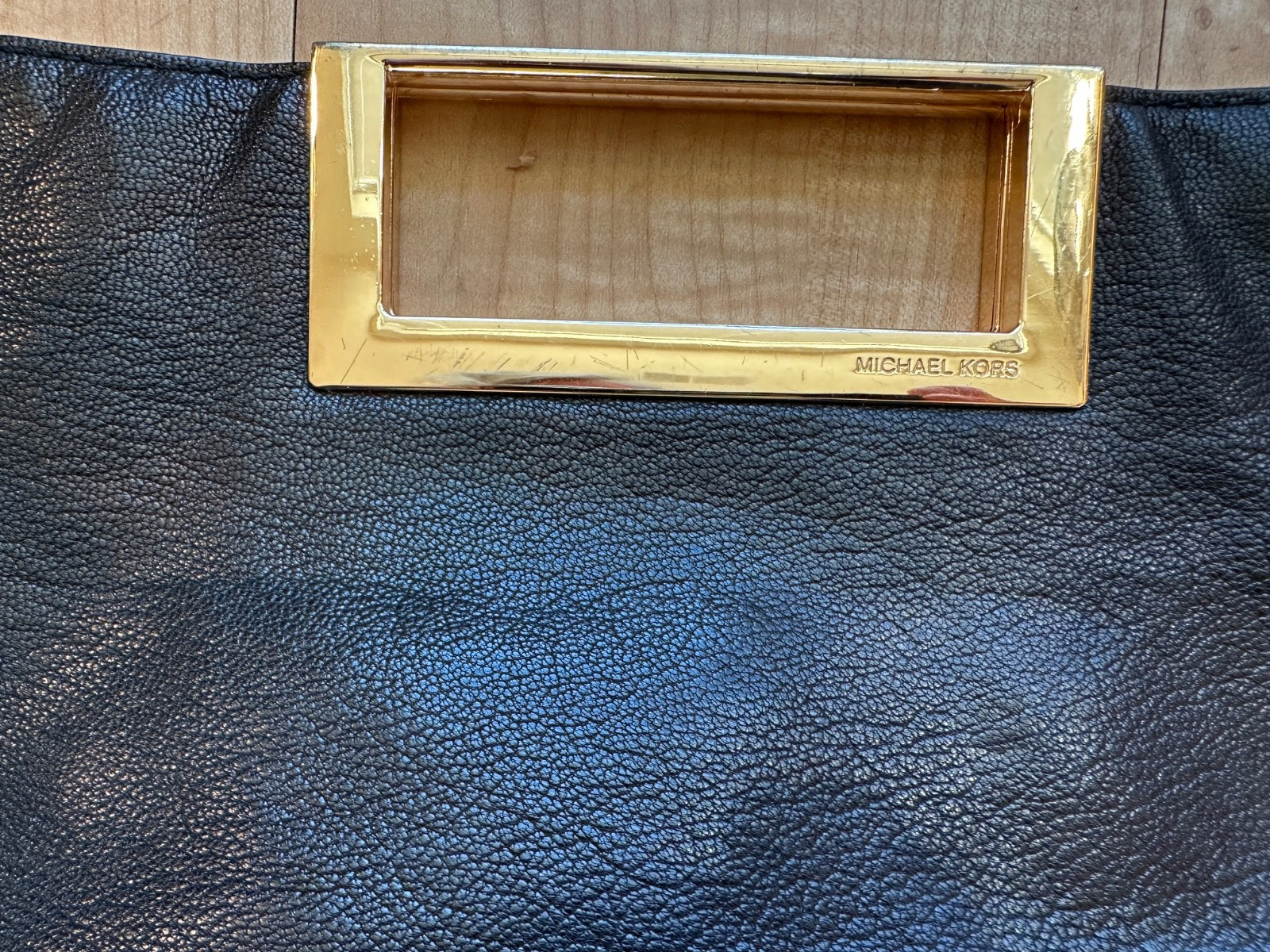 * BERKLEY Black Pebble Leather Clutch / Shoulder Purse MICHAEL KORS Gold Accents