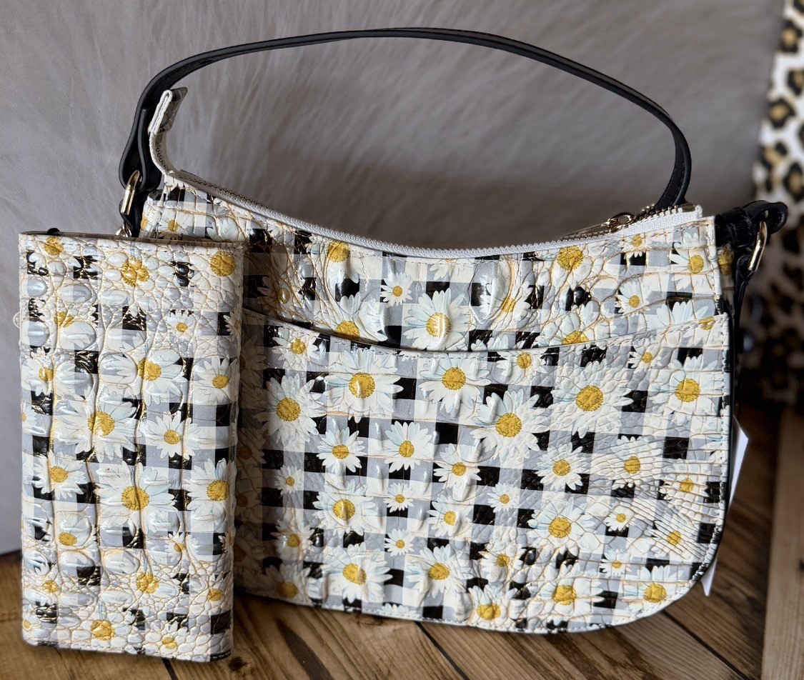 NWT BRAHMIN SHAYNA MULTI PETALINE & BRAHMIN VERONICA WALLET DAISY FLOWERS $510+