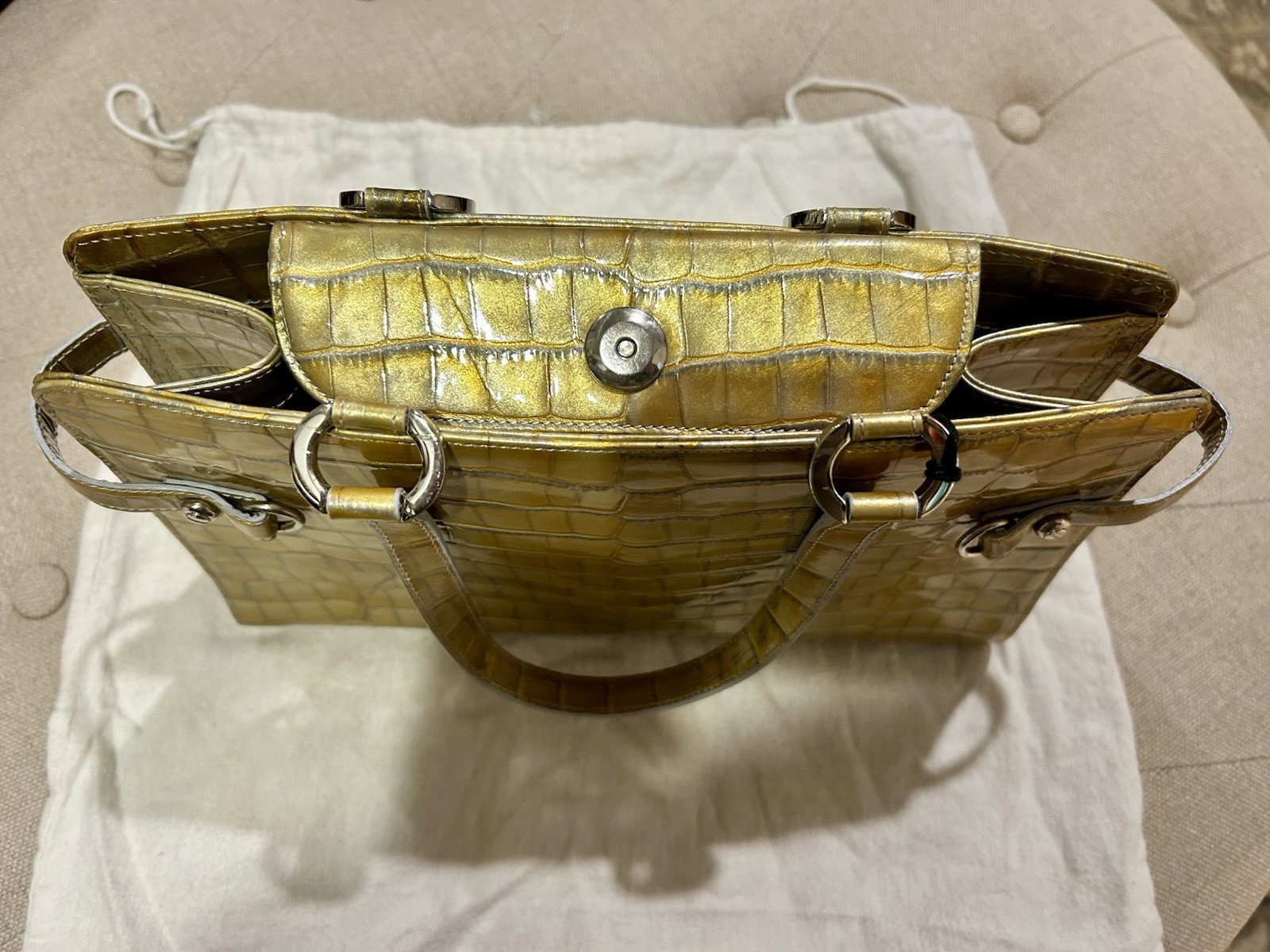 St. John $775 Women’s Leather Bag Purse Light Green Croc Metallic Made in Italy