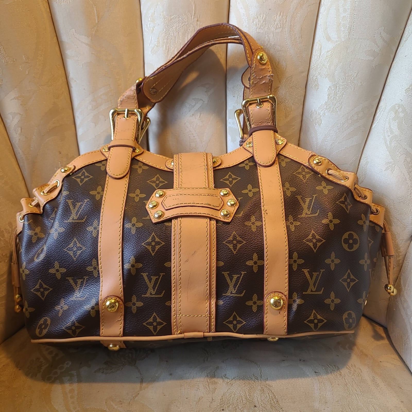 Louis Vuitton Vintage Limited Edition Monogram Canvas Theda GM Satchel