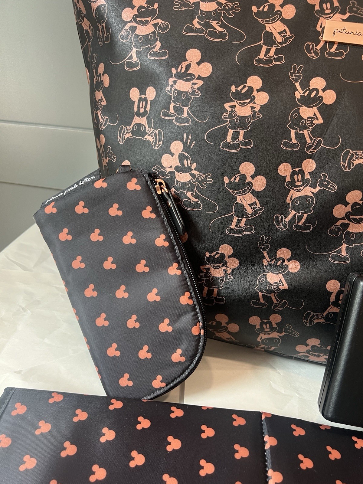 PETUNIA PICKLE BOTTOM DISNEY RSE GOLD MICKEY MOUSE BAG w WALLET, PAD, WIPE CASE.