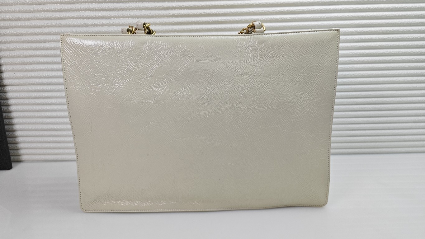 Authentic Chanel Calfskin Tote White Gold-Tone eBay AG
