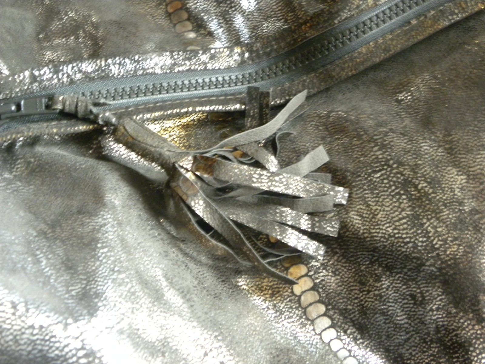 Large SIGNED Antonio Luciano Metallic Textured Handbag Designer Purse