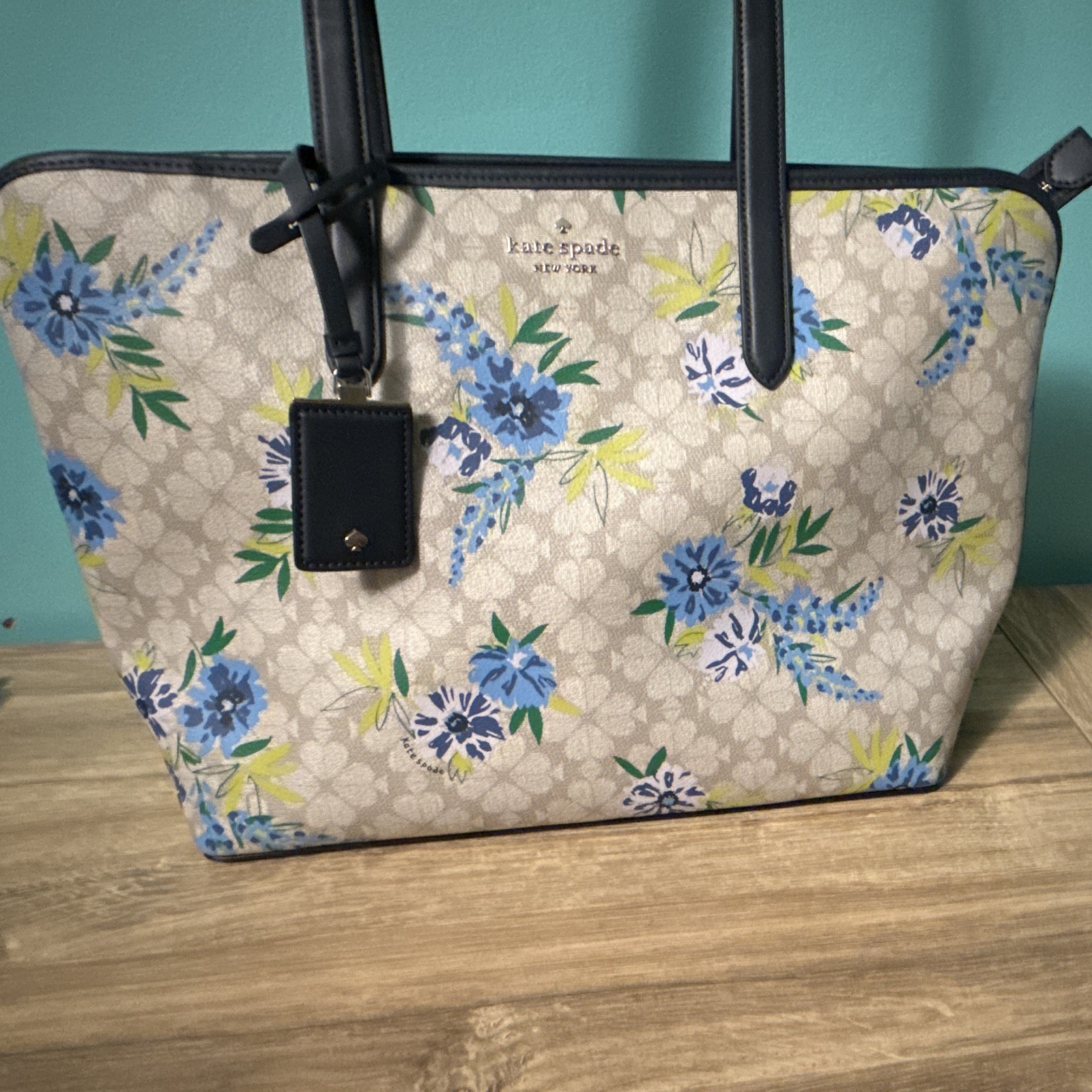 Kate Spade New York Large Floral Tote Bag Beige Zip Top Inner Pockets Logo