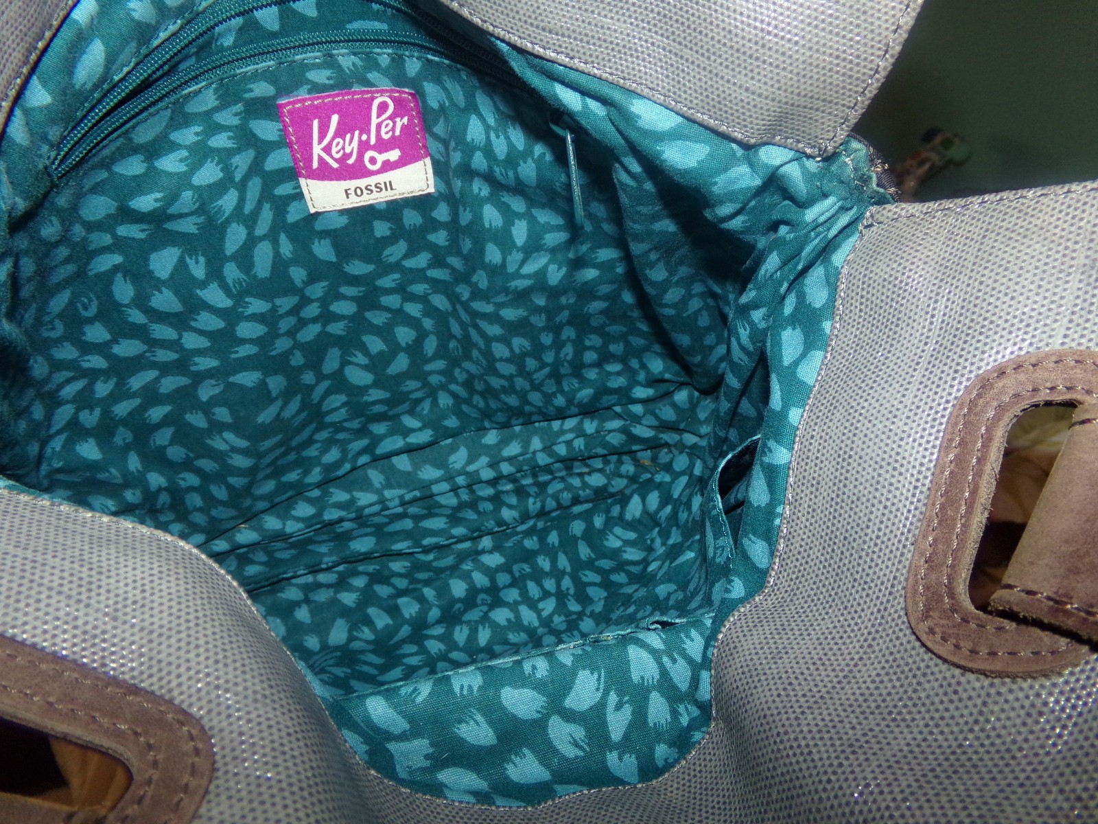 FOSSIL KEY PER MEDIUM TO LARGE TOTE SHOULDER NYLON BLACK GRAY & BLUE BAG