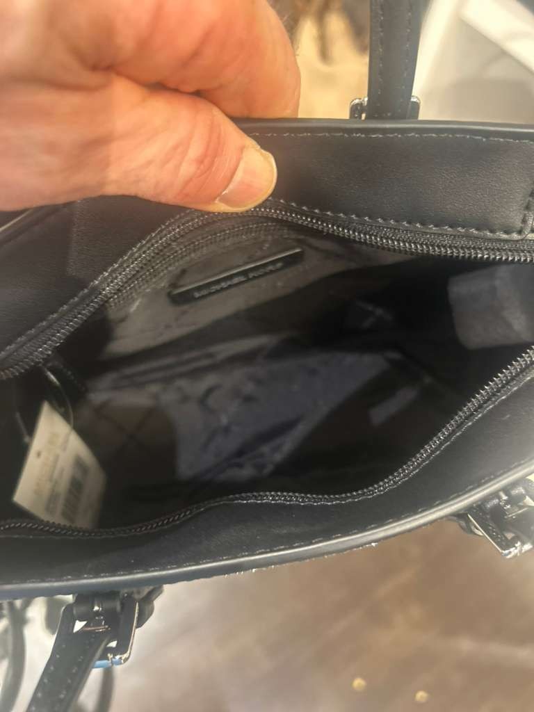 Michael Kors Voyager Women Extra-Small Leather Top Zip Tote MK Bag Black