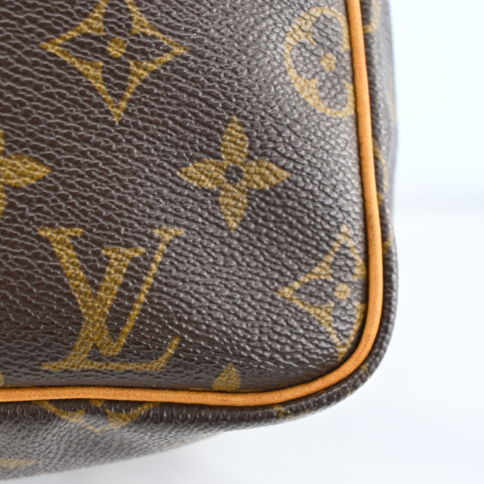 Auth LOUIS VUITTON Speedy 30 Monogram Handbag Monogram Canvas P5037YT805