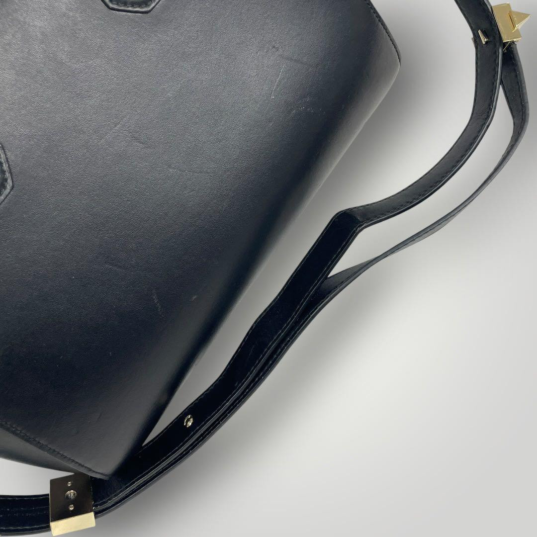 Givenchy Antigona Large Black Leather 2Way Shoulder Handbag Gold Hardware GC