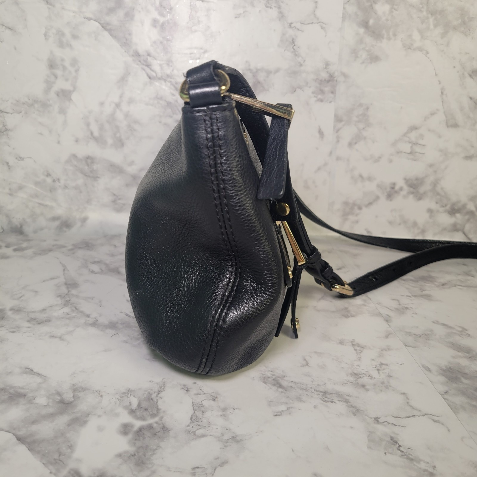 Michael Kors Black Pebbled Leather Crossbody Bag Gold Hardware Front Zip Pocket