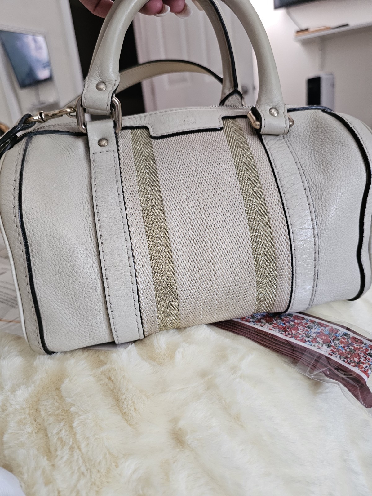 Gucci Beige/Ivory Striped Satchel Top Handle Bag w/ Zip & Detachable Strap