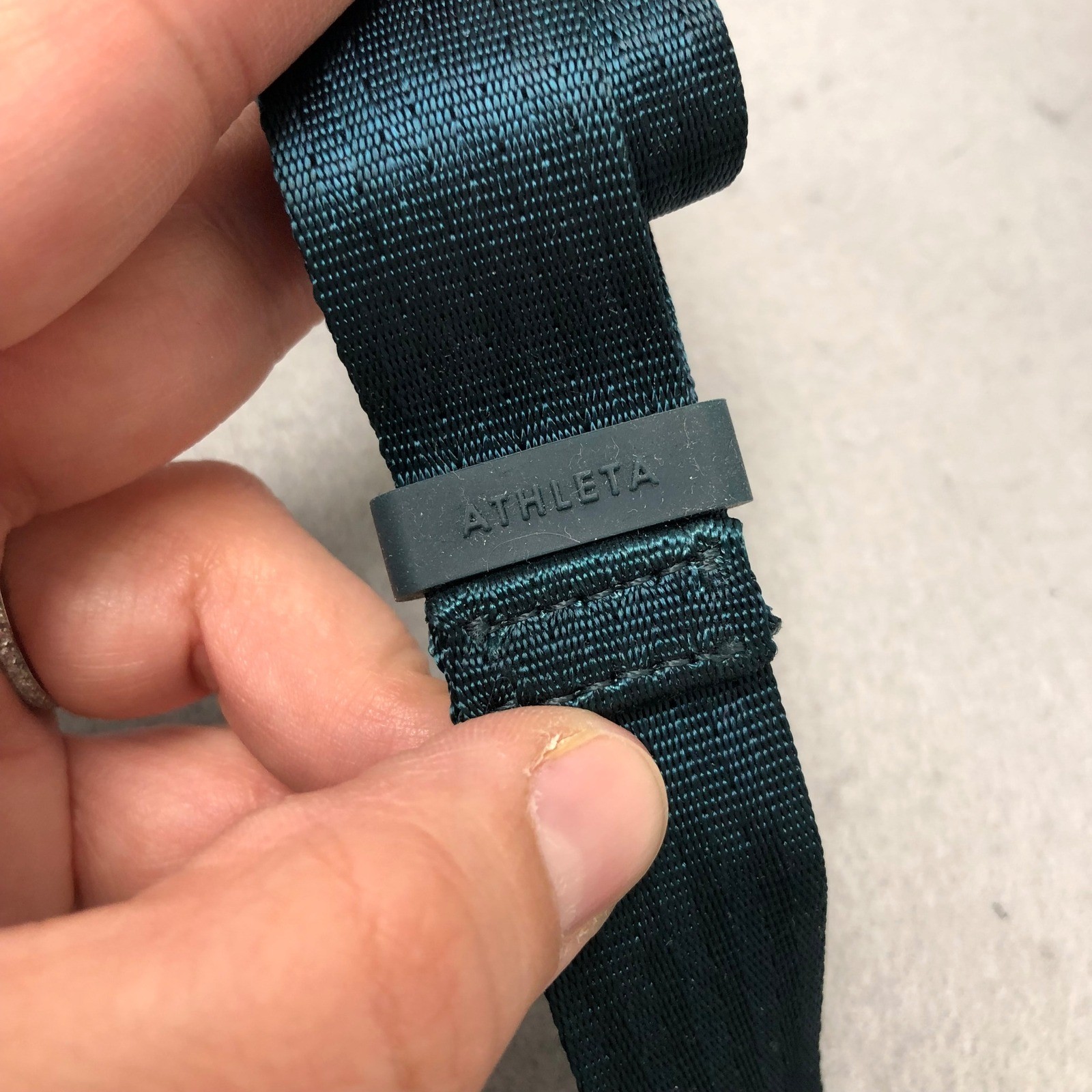 Athleta Excursion Belt Bag Women OS Dark Green Quilted Shiny Patent Activewear