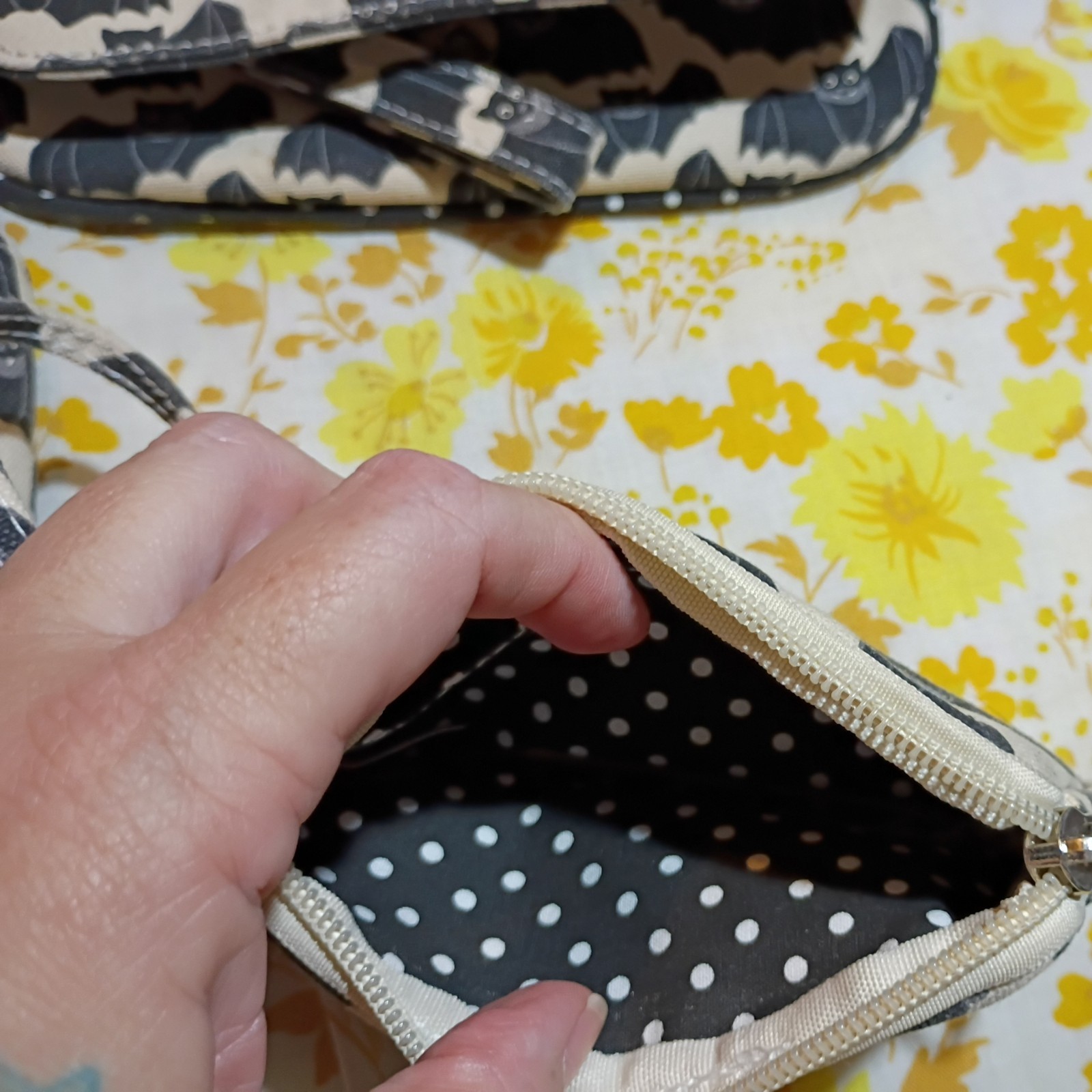 Bungalow 360 Retro Bats Pocket Bag