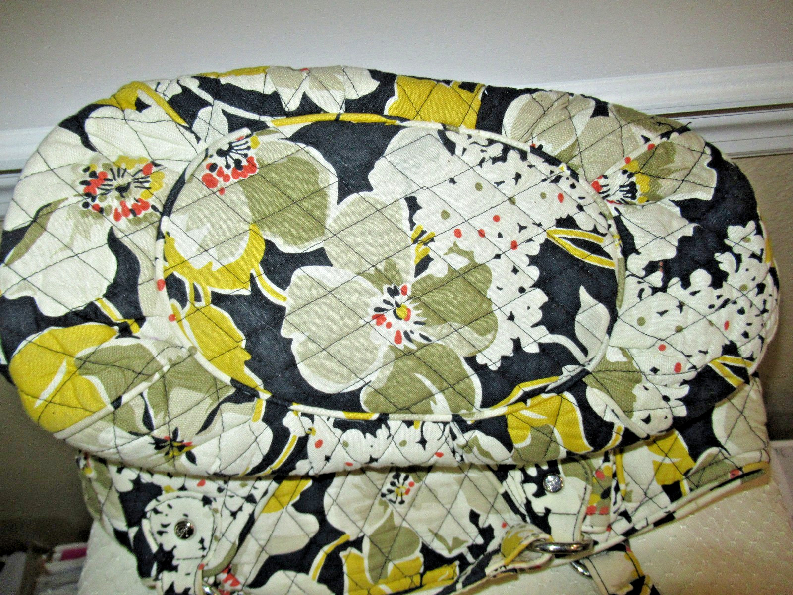 Vera Bradley Dogwood Tote Shoulder Bag Open Top Floral Yellow & Black Pockets