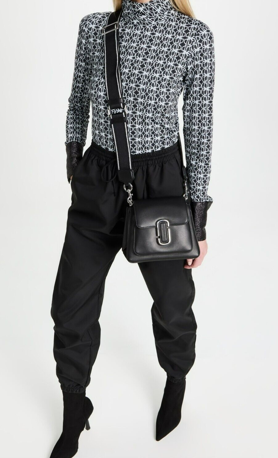 MARC JACOBS The J Marc Chain Satchel in Black – MSRP $495.00