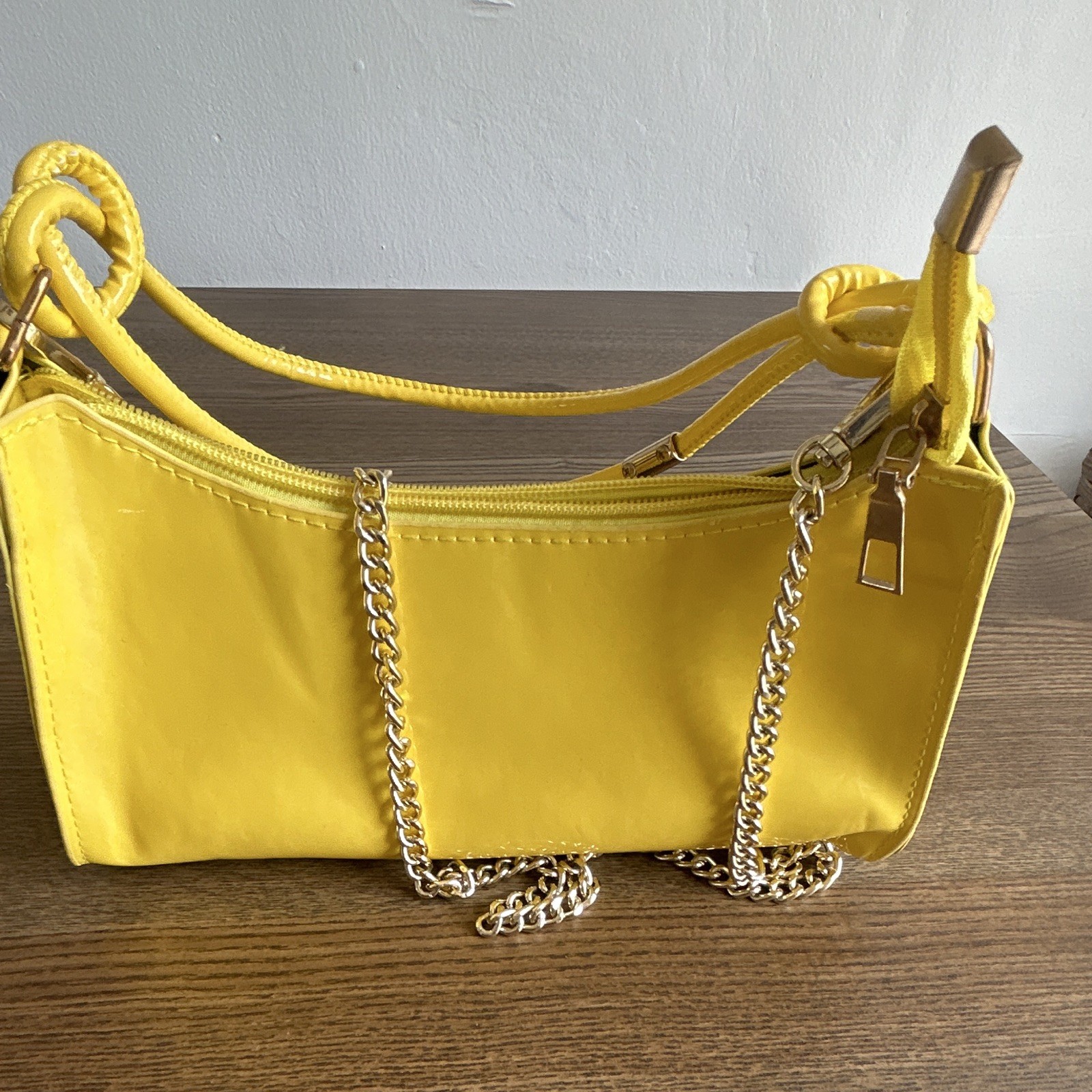 Women’s Yellow Solid Shoulder Bag, Zip Closure, Gold Chain, Detachable Strap