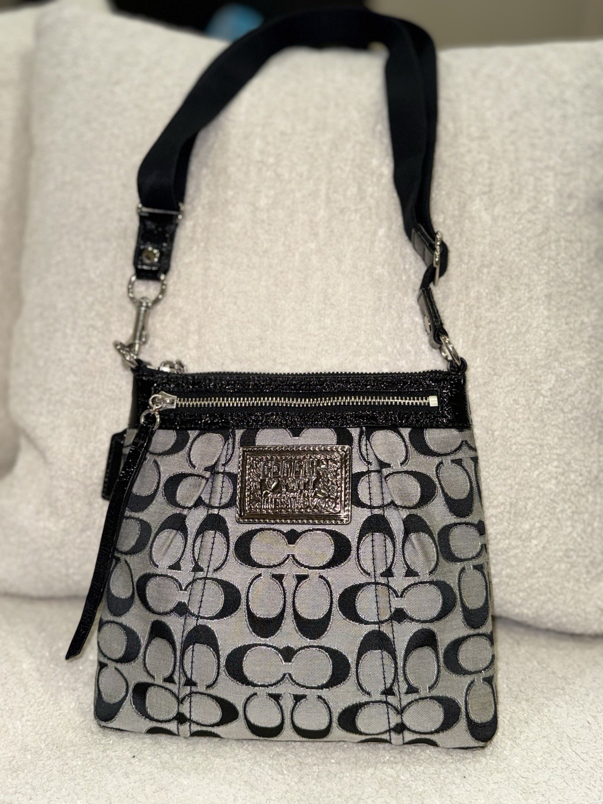 Coach Signature C Logo Gray/Black Crossbody Zip Top Detachable Strap Silver