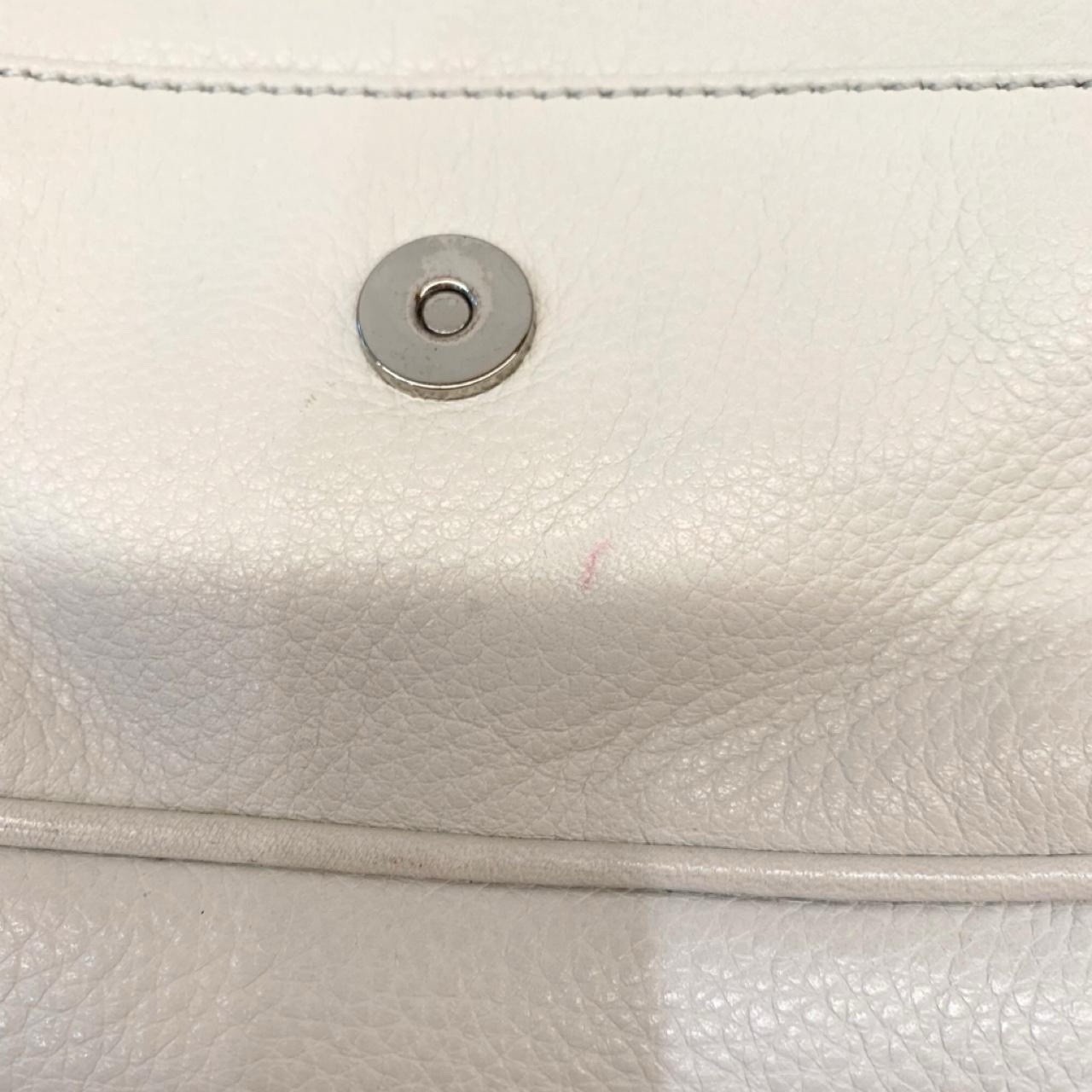 Calvin Klein Off-White Pebbled Shoulder Bag Small Chain Strap Silver Hardware
