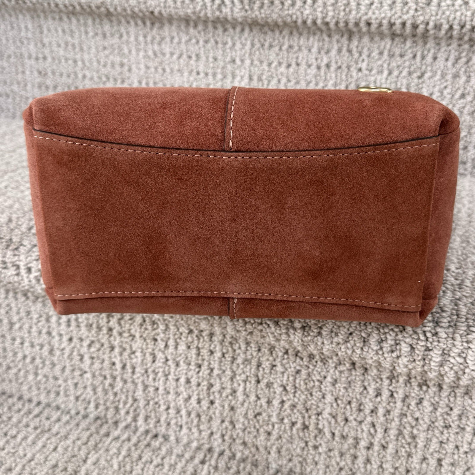SEALED COACH Lana 23 Medium Suede Shoulder Crossbody Handle Bag Brass/Clay CBZ95