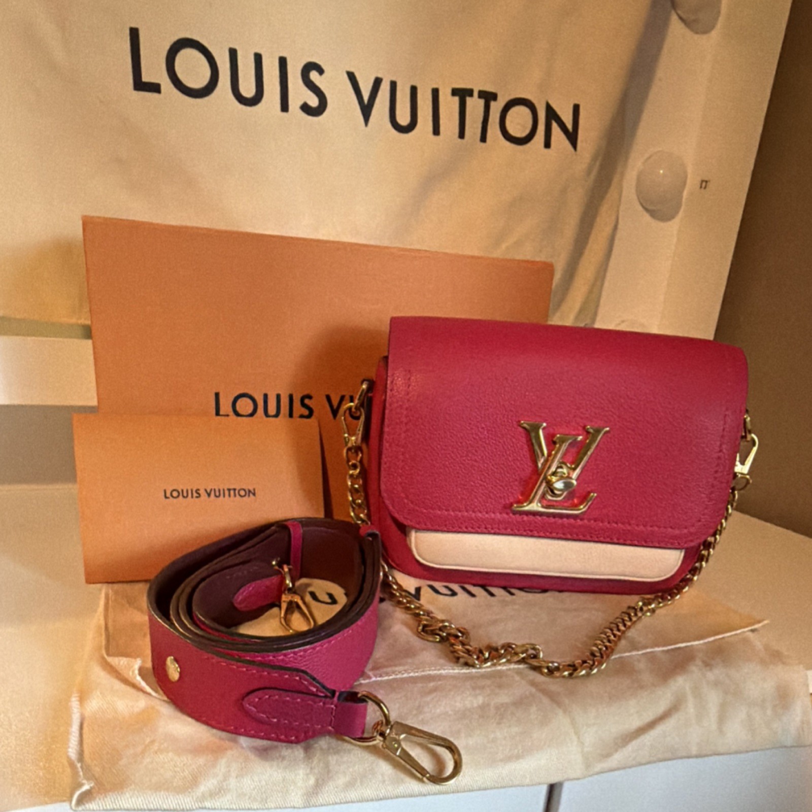 Louis Vuitton Lock Me Tender Pondicherry