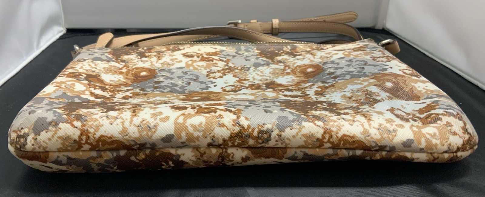 Coach Floral Abstract Crossbody Shoulder Bag Tan Gray Cream Adjustable Purse Y2K