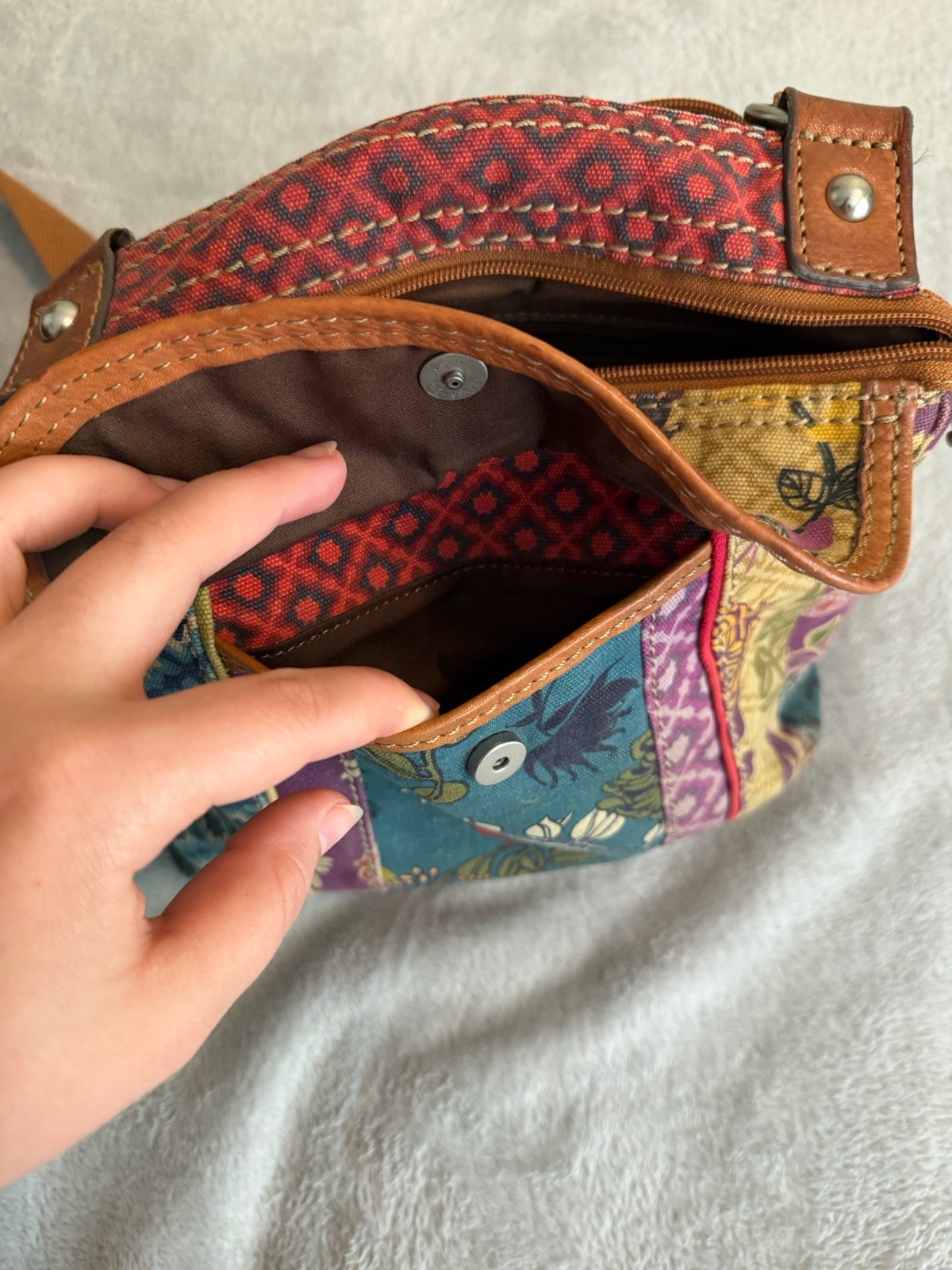 Vintage Fossil Patchwork Print Canvas Tapestry Crossbody Boho Bag w Bird Charm