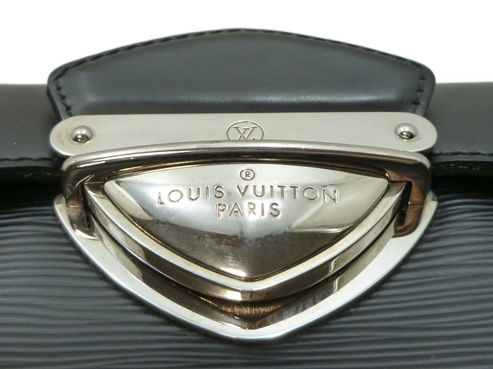 Auth LOUIS VUITTON Pochette Montaigne with 120cm Long Strap M59292 #36636235