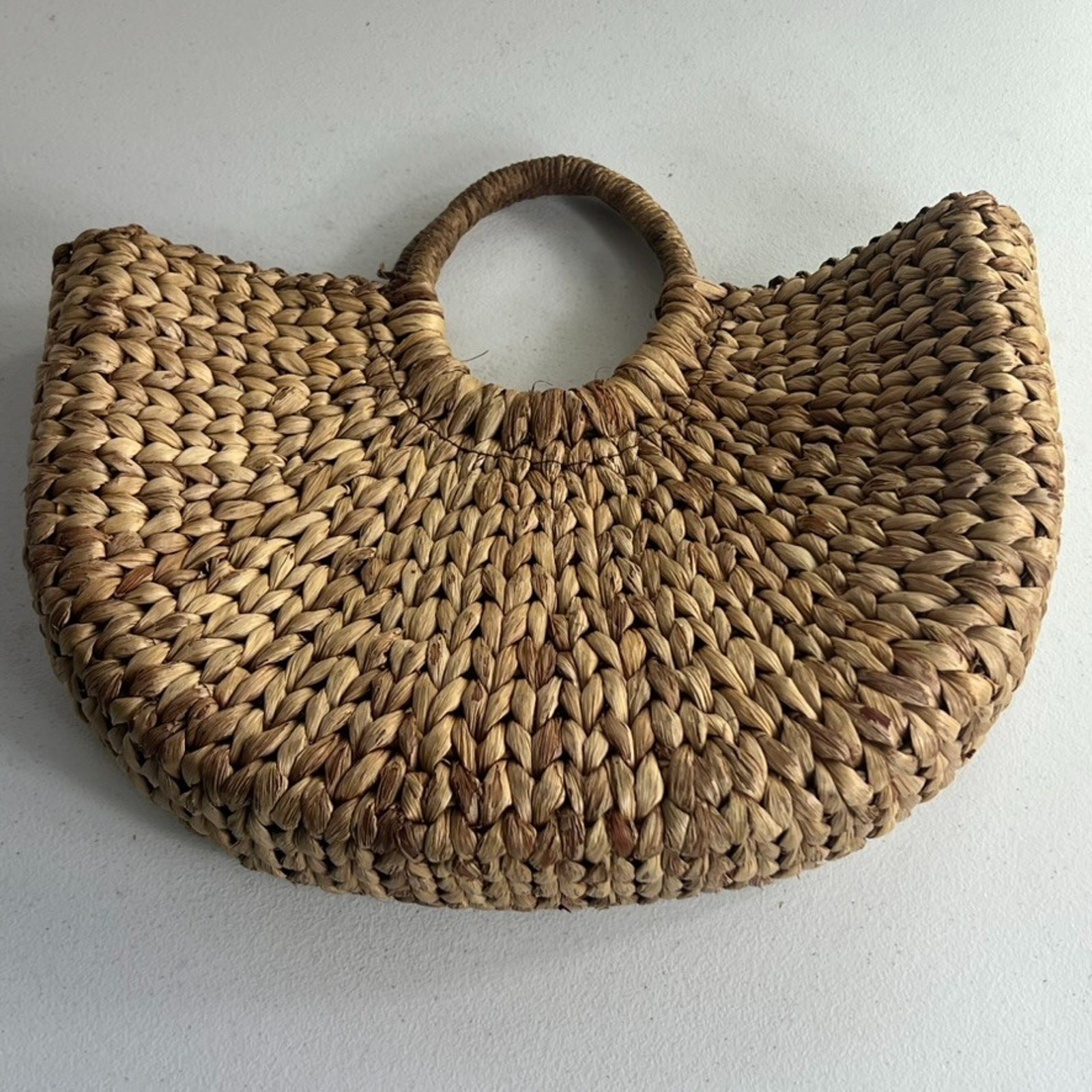 Xhilaration Brown Handbag Purse Half Circle 100% Corn Husk Lined Beach Summer