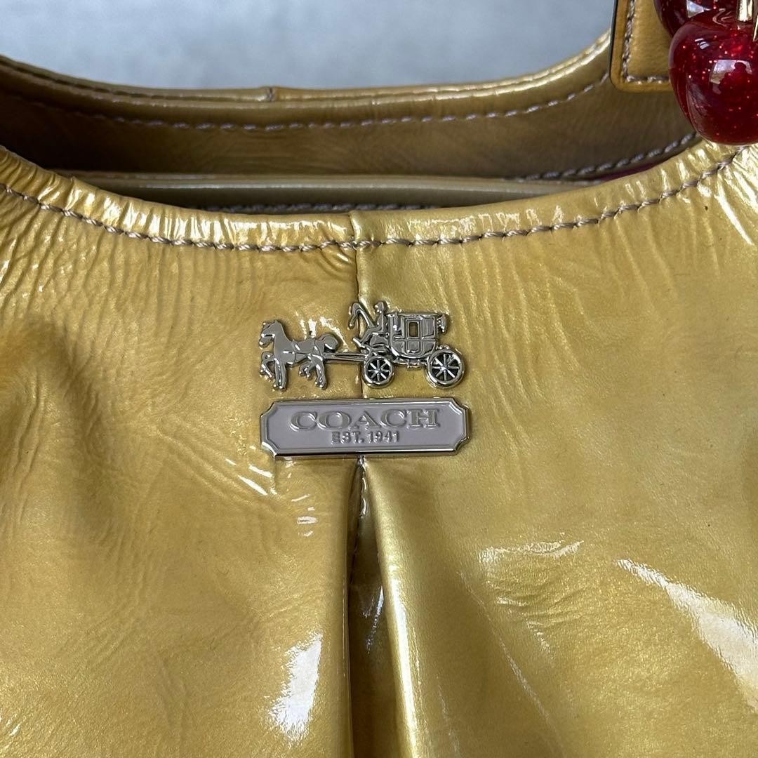 Y2K COACH Madison Maggie Patent Leather