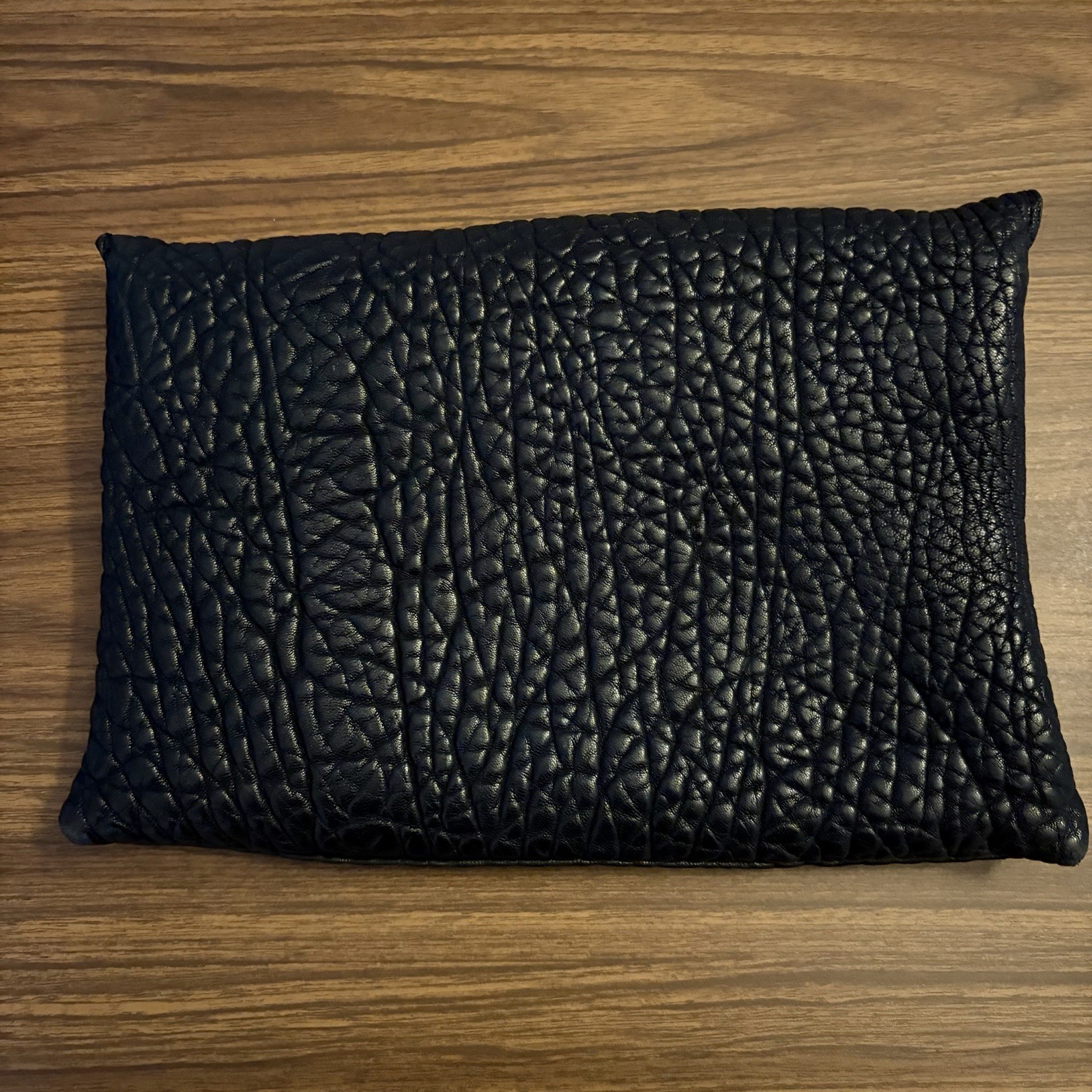 Givenchy Antigona Envelope Pebbled Textured Leather Clutch In Xlnt Condition