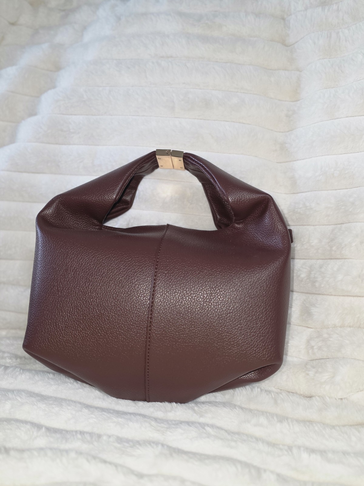 Beautiful Handbag similar to Polene.