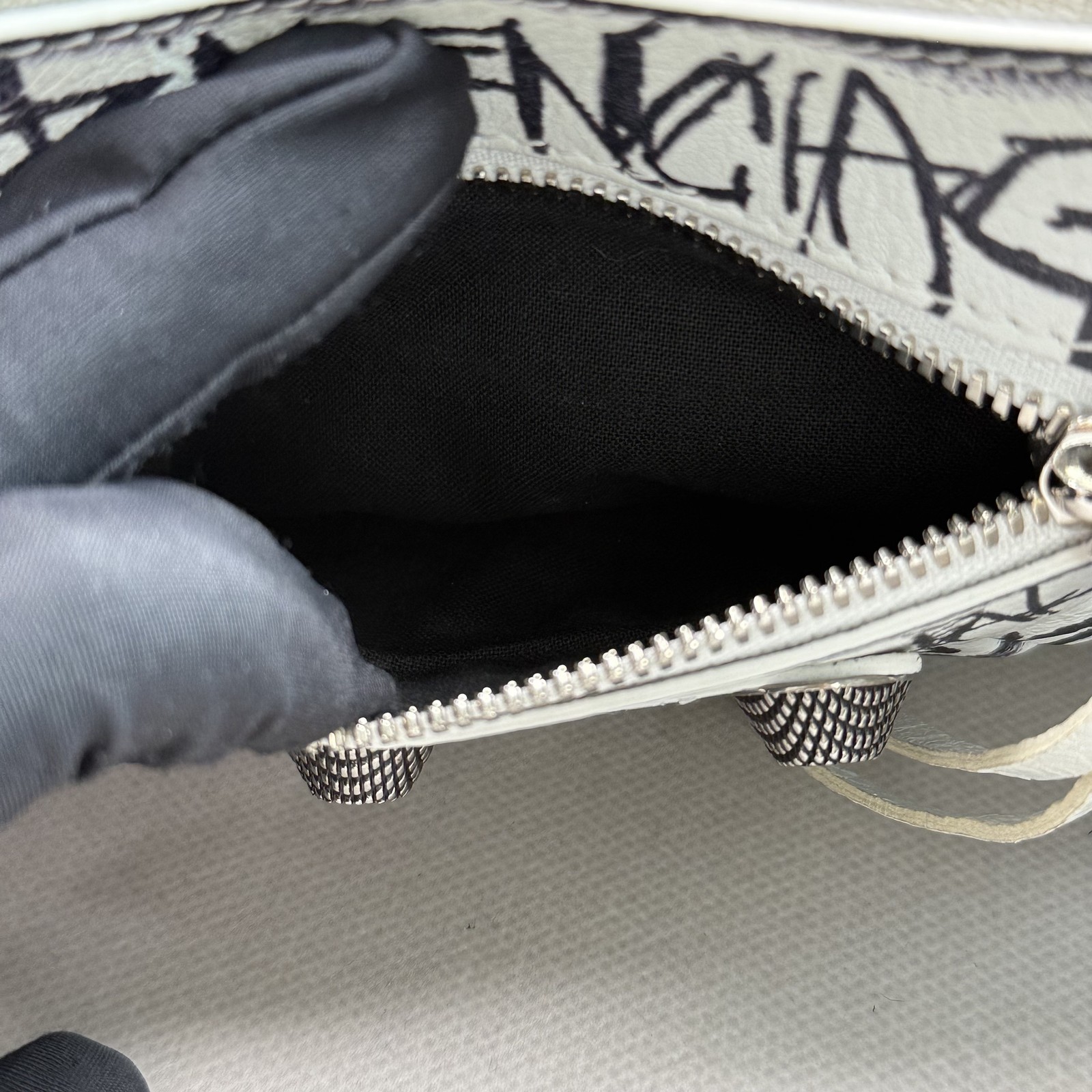 AUTH Balenciaga Le Cagole Leather Black White Top Handle Crossbody Shoulder Bag