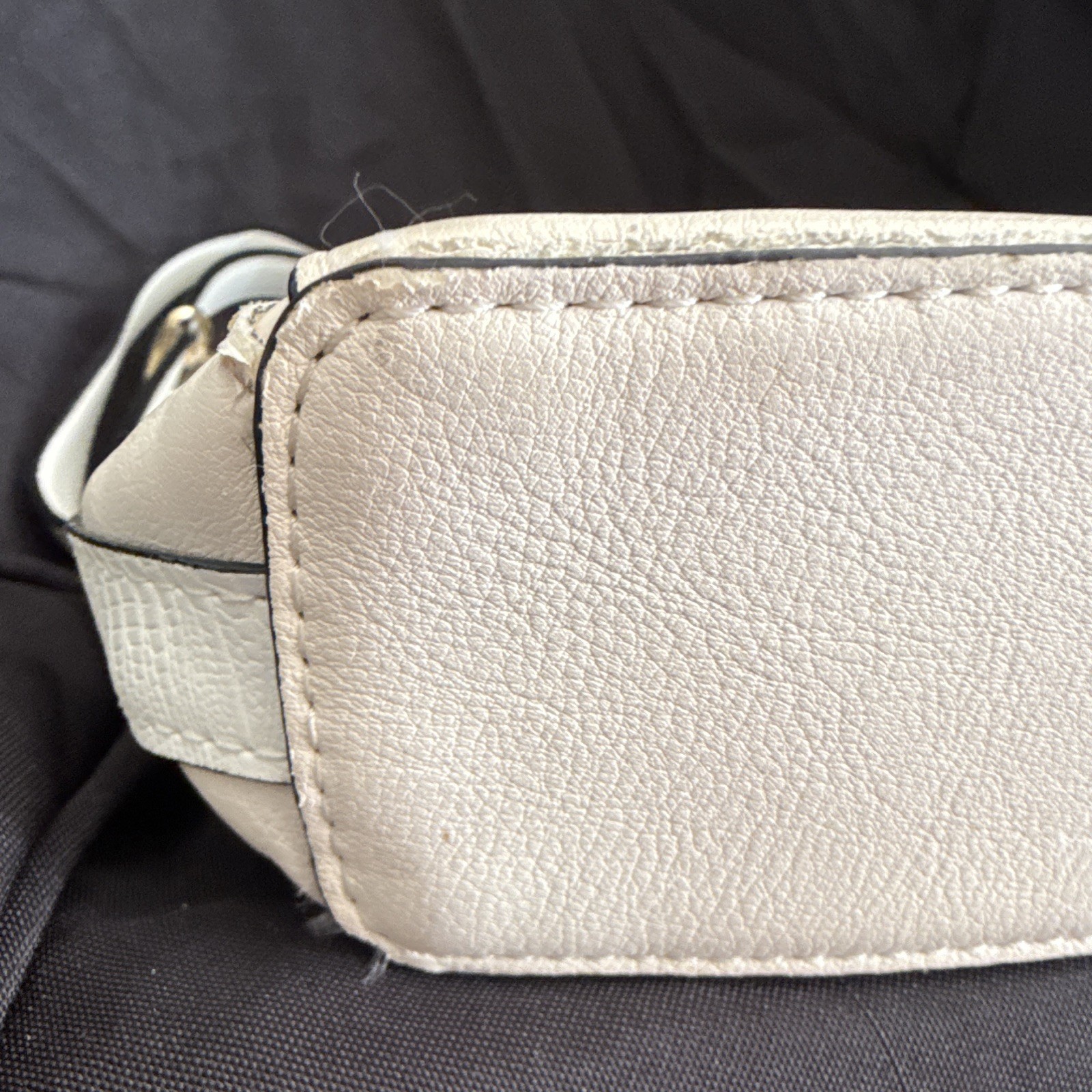 Kate Landry White Medium Shoulder Bag Zip Gold Hardware Striped Lining Pockets