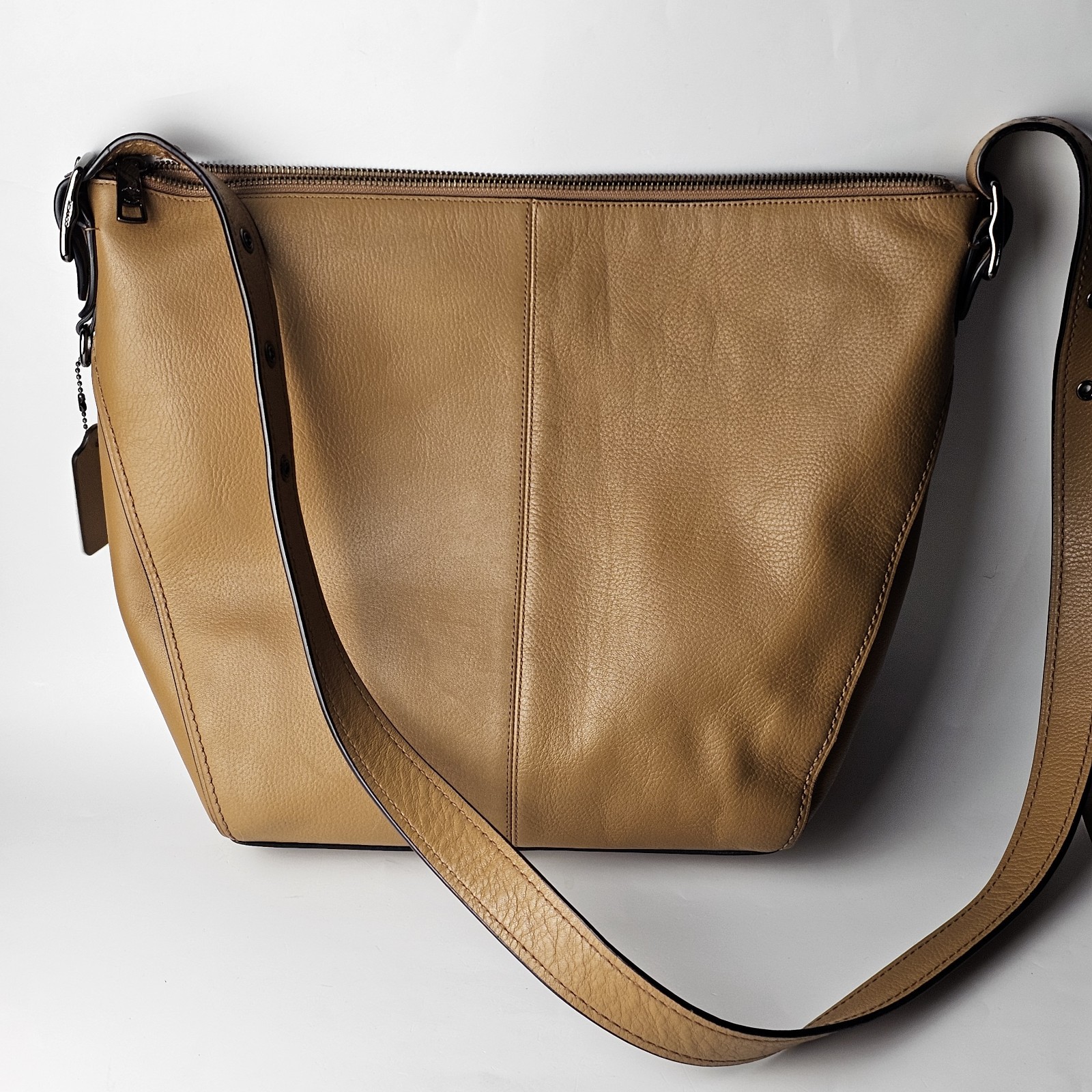 COACH Dufflette C2818 Natural Smooth Calf Leather Beechwood Shoulder Bag