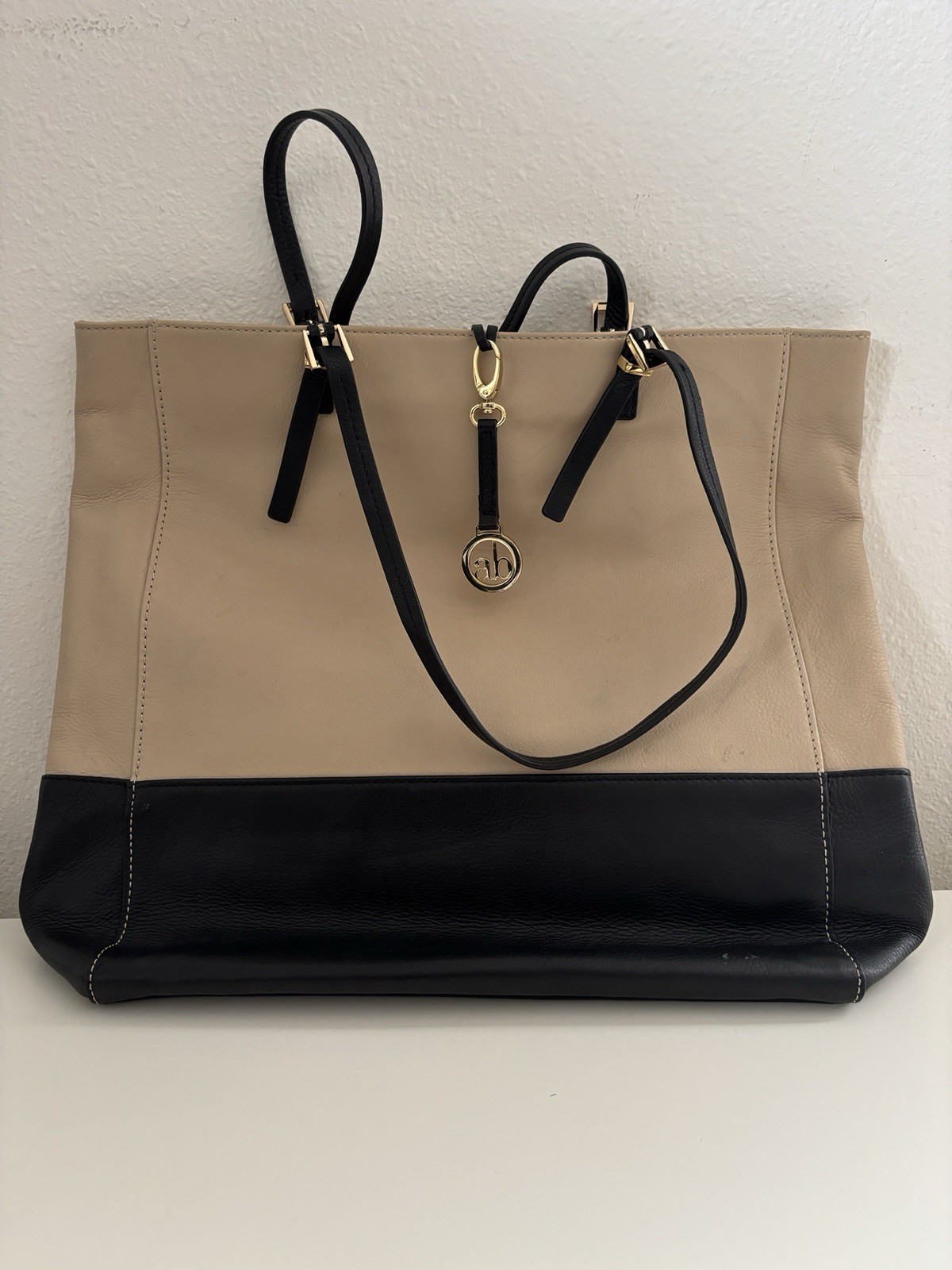 AUDREY BROOKE Black Brown Leather Shoulder Bag Tote Purse 13 L 14.5 H 3.5