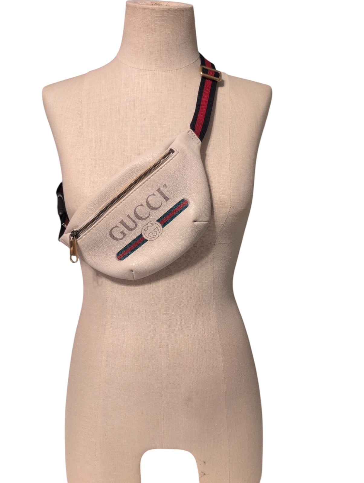 Gucci Unisex Adults Belt Bag Fanny Pack Leather Italy Purse Stylish Wrap