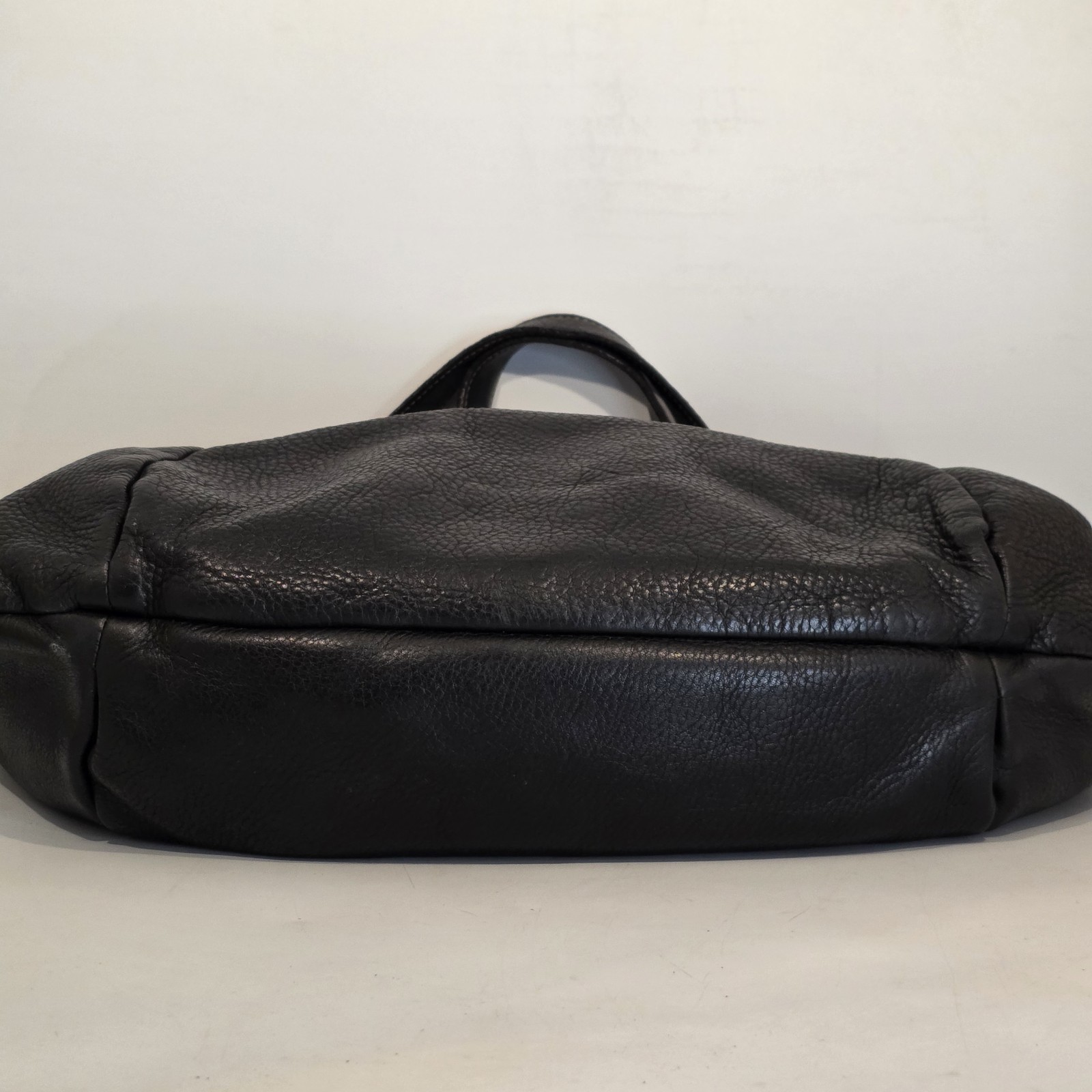 Furla Black Pebbled Leather Ruched Hobo Shoulder Bag Made in Italy Chain Accent