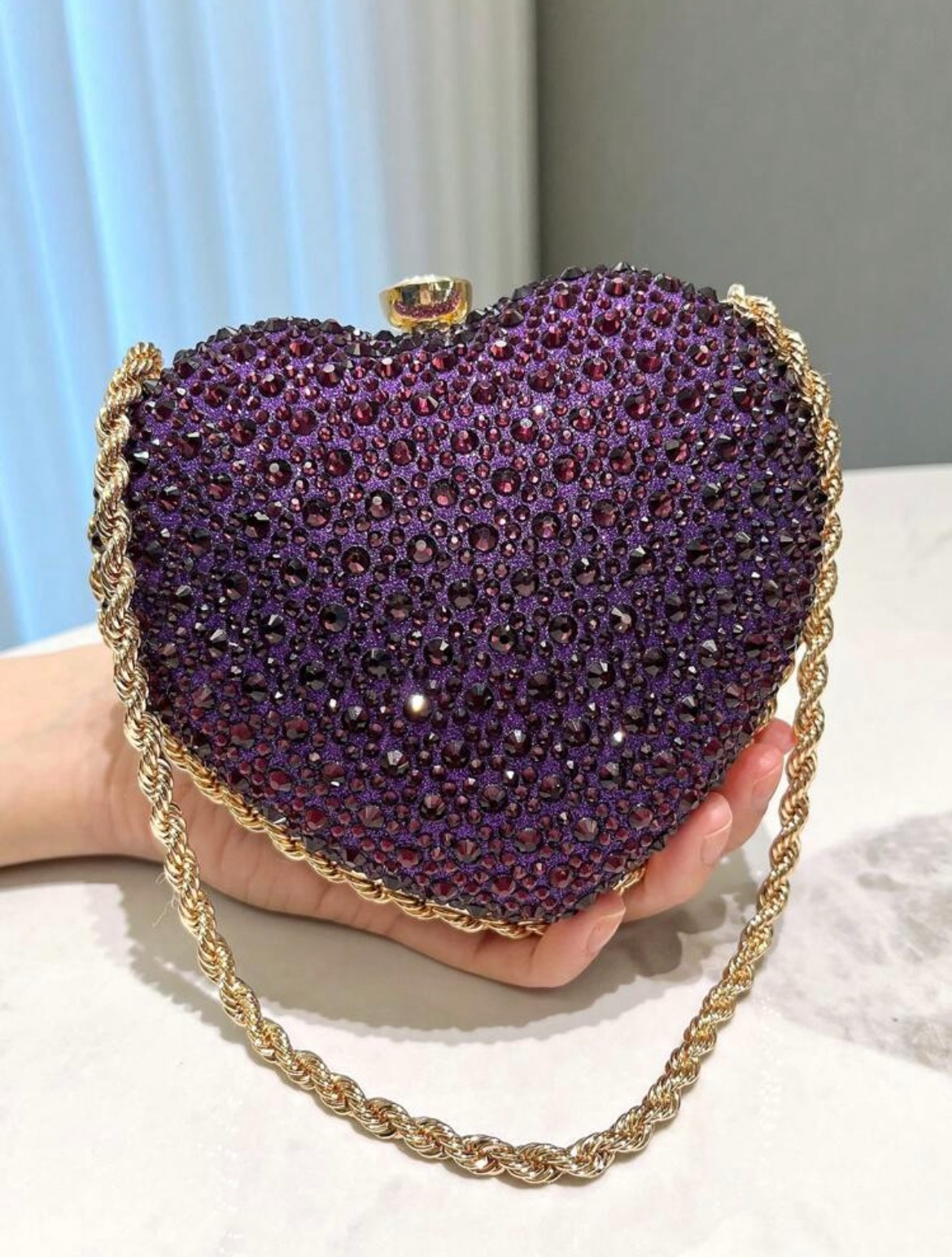 Gold Glitter Heart-Shaped Rhinestone Clutch Purse with Chain – Sparkling Evening