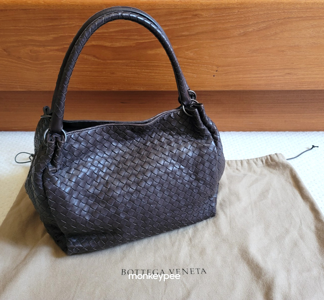 Authentic BOTTEGA VENETA Andiamo Large Parachute Intrecciato Nappa Leather Bag