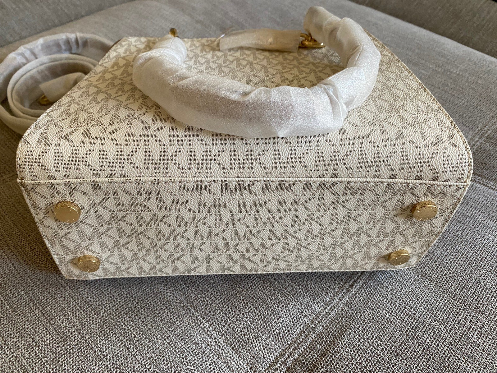 Michael Kors Sofia Leather Medium Tote Bag Vanilla Ivory Brown MK Logo Gold New