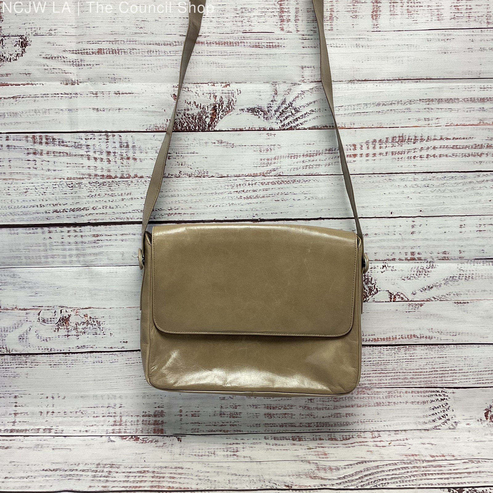 Charles Jourdan Taupe Leather Flap Shoulder Bag Purse 10″x7″x2.5″