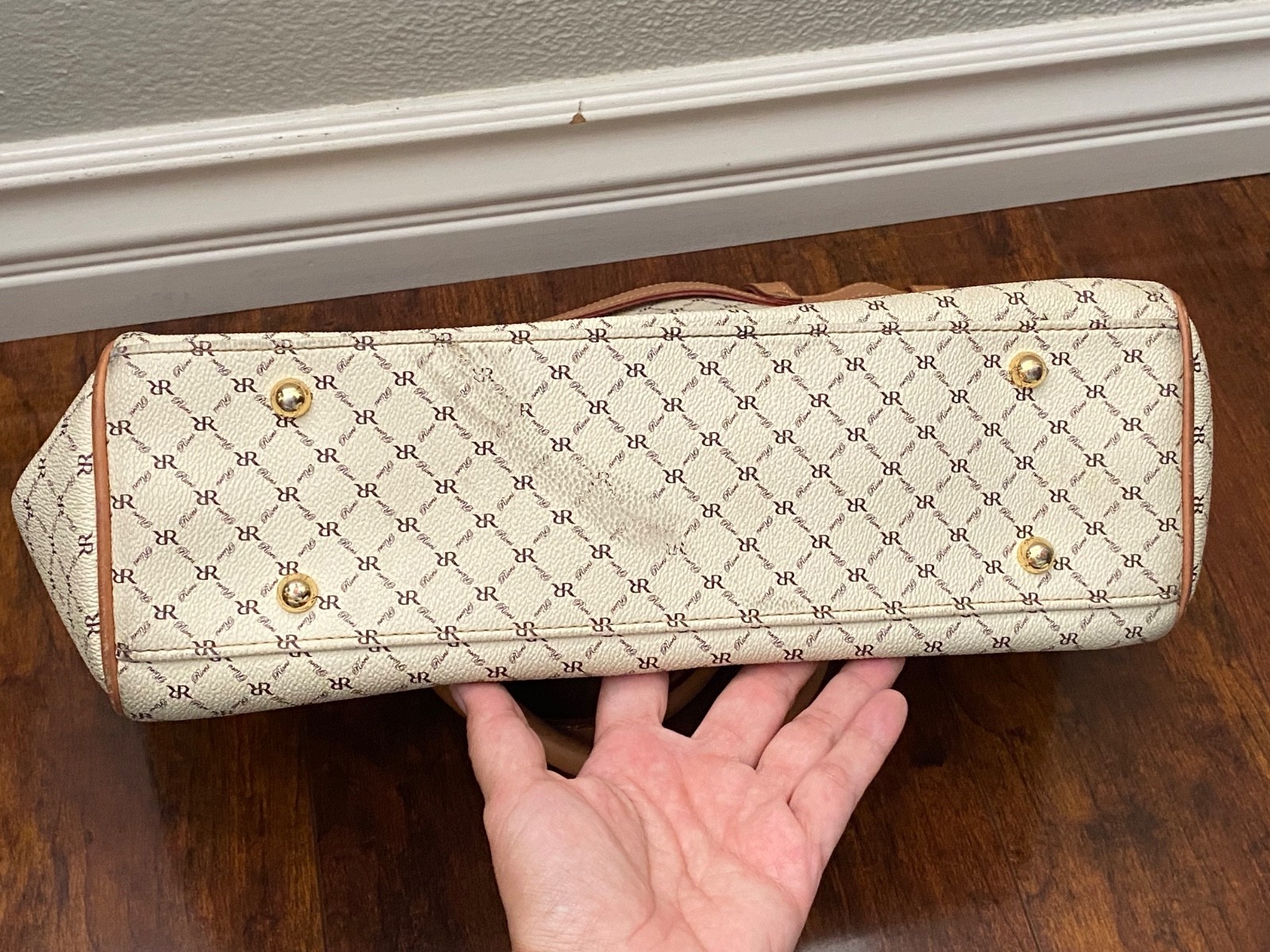 Rioni Signature THE EVERYDAY WEEKENDER Handbag STN-20236