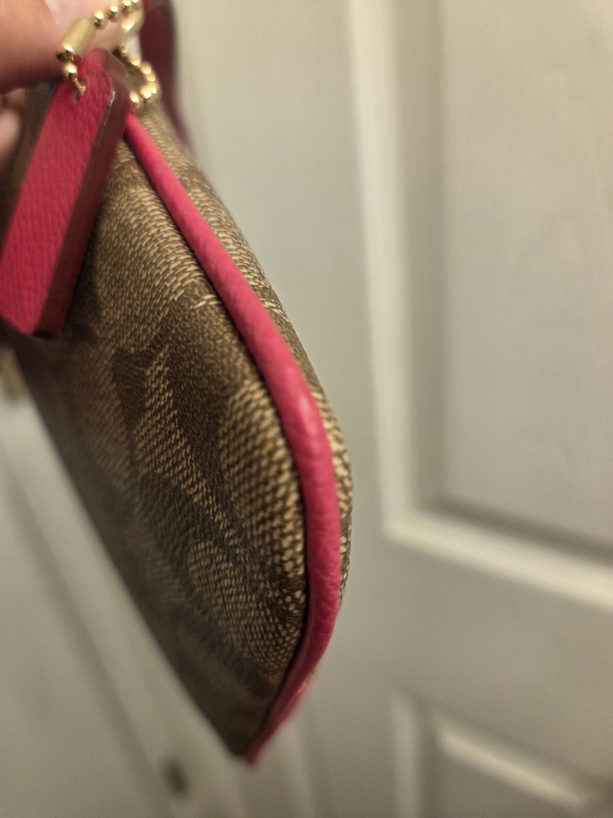 Coach Signature Logo Zip Wristlet Small Brown/Pink Gold Hardware Lined Pockets