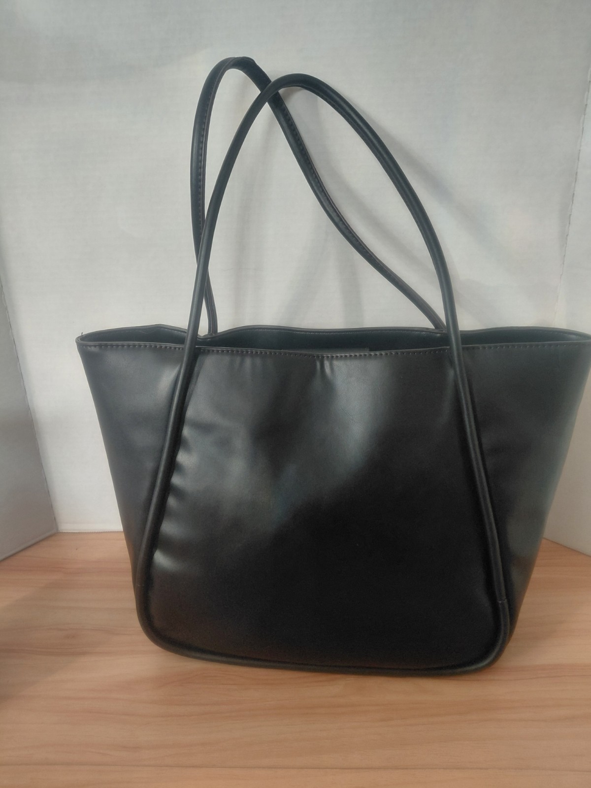 Worthington Black Large Leather Tote Bag Shoulder Purse Gold Hardware