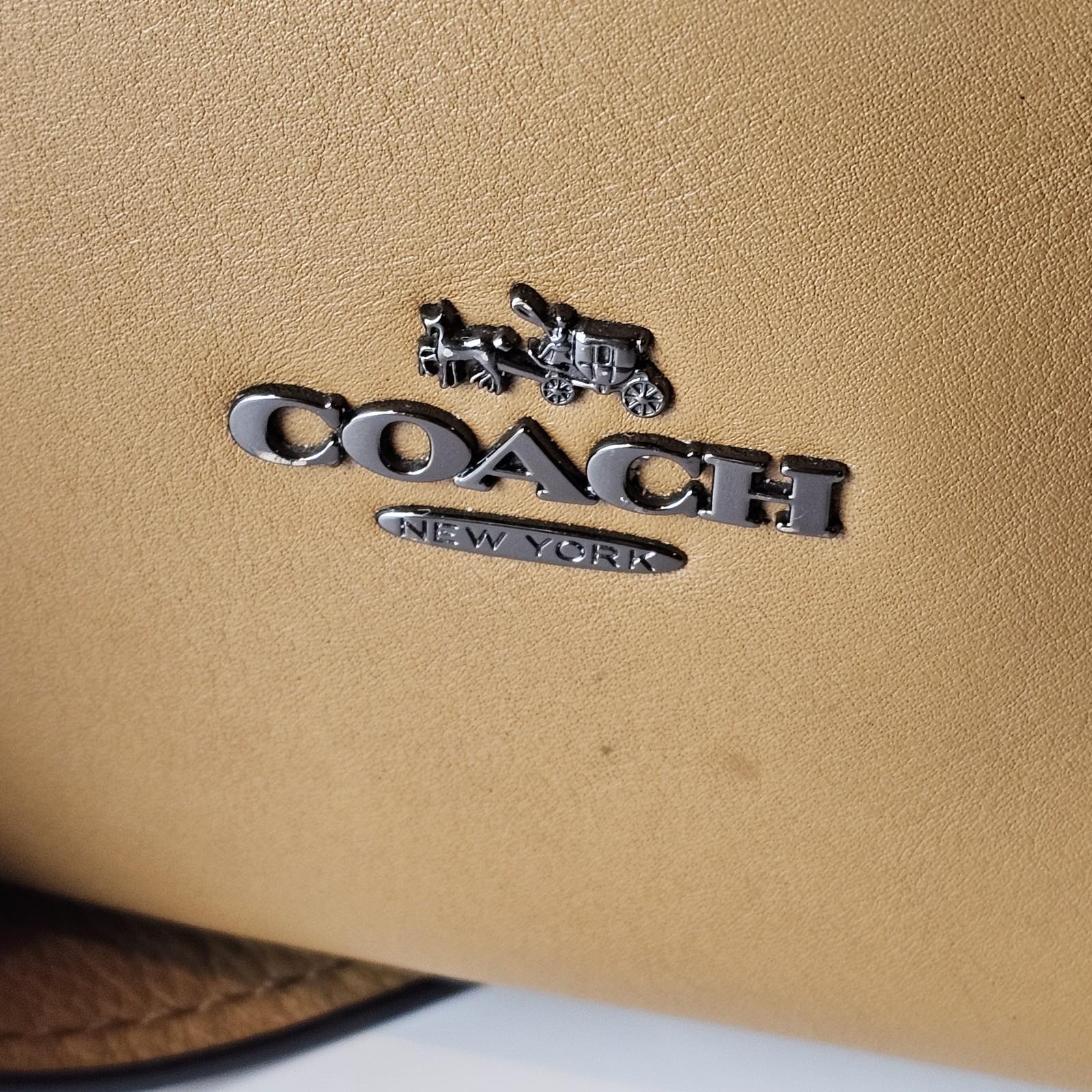 COACH Dufflette C2818 Natural Smooth Calf Leather Beechwood Shoulder Bag