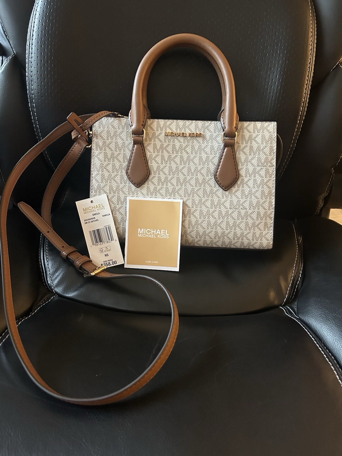 Michael Kors Sheila Small Purse Satchel Handbag Vanilla Crossbody Bag New!