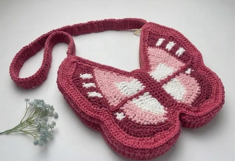Crochet Butterfly Shoulder Bag Multicolor Zip Closure Lined Black Strap