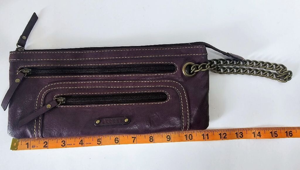 VTG Axcess Liz Claiborne Purple Leather Wtistlet Clutch Purse 3 Zipper Chain