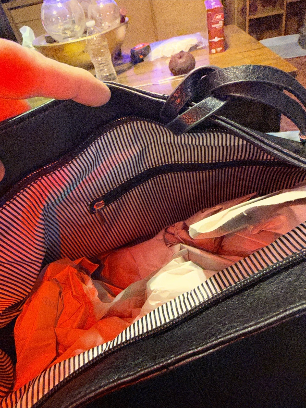 le bag designed in Los Angeles