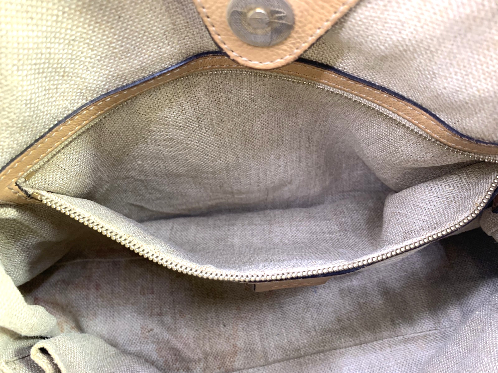 GUCCI GG Canvas Shoulder Bag Mesh-design strap Beige Classic Authentic